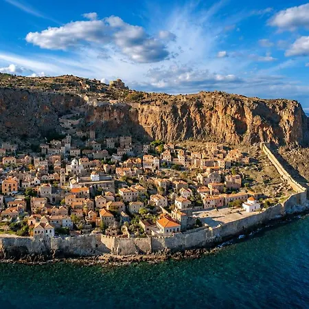 Apartment Seaside Paradiso - Steps From The